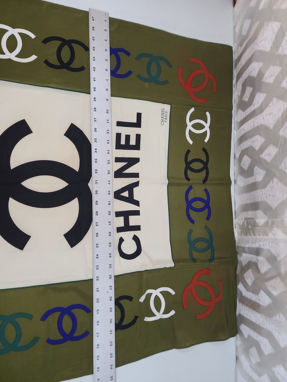 Chanel Scarf - Picture 6 of 10
